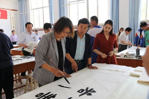 到人民中去 奉獻(xiàn)關(guān)愛暖人心——莒縣文聯(lián)組織文藝志愿服務(wù)進(jìn)基層活動(dòng)紀(jì)實(shí)